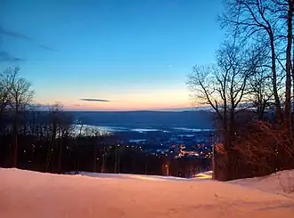 вечернее освещение трассы