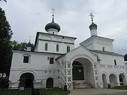 Вид с запада