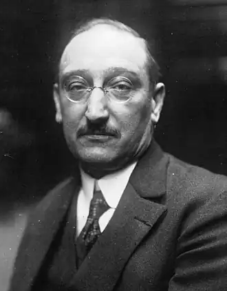 Антонелли в 1927 году