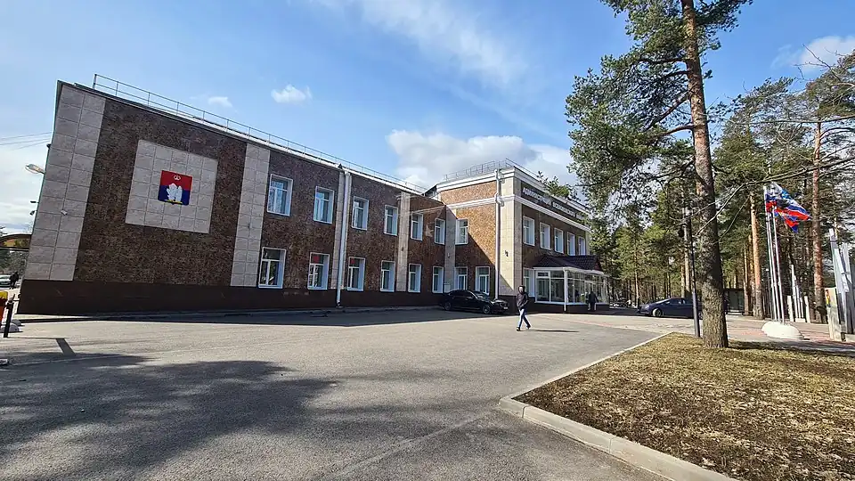 Здание администрации Всеволожского муниципального района (Колтушское шоссе, 138)