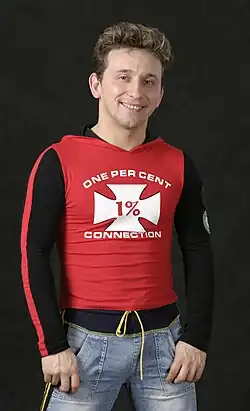 Александр на фотосессии для своего телеканала ZTV в 2003 году