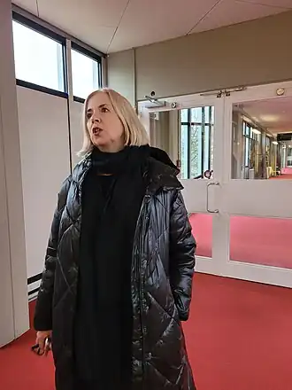 Анна Броновицкая в интерьере филологического факультета Свободного университета Берлина 14 декабря 2024 года