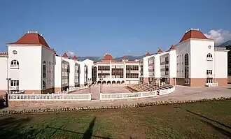 Новое здание школы в 2012 году