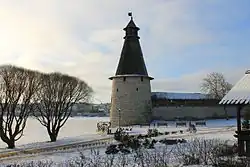 Высокая башня (2015)