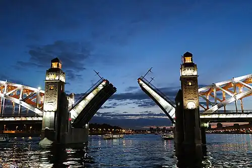 Большеохтинский мост ночью