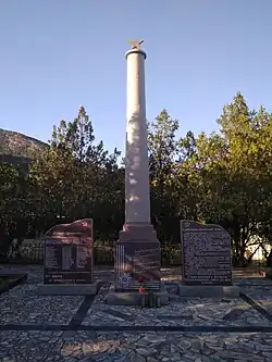 Братская могила советских воинов и мирных жителей — жертв фашистского террора в Новом Свете  Объект культурного наследия народов РФ регионального значения. Рег. № 911710938180005 (ЕГРОКН)