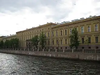 Большая Морская улица, 67 — офицерский корпус