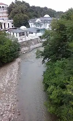 Вид на реку с канатной дороги