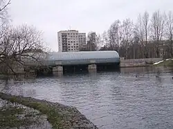 Плотина Гаусмана в верхнем бьефе