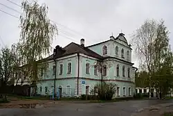 Главный дом усадьбы(фотография 2017 года)