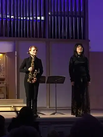 Саксофонистка Вероника Кожухарова и Хироко Иноуэ в 2017 году