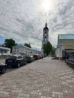 Вид на колокольню в Сарове