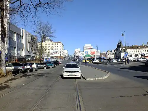 Остатки трамвайных путей в районе железнодорожного вокзала, январь 2016 г.