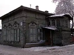 деревянный дом