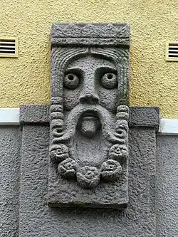 Маскарон на доме Пиетинена