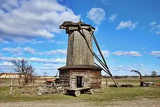 Старинная ветряная мельница в с. Лутава