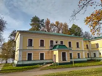 Главный дом усадьбы Гагарина в Карачарово