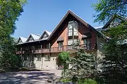 Центральный корпус гостиницы «Скандинавия на Ботанической улице