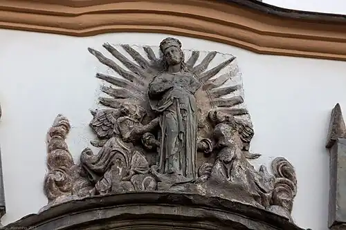 Деталь портала главного входа