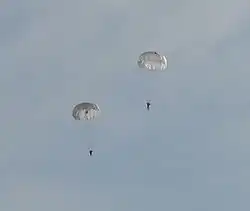 Парашютисты на а. Каменка. 2009