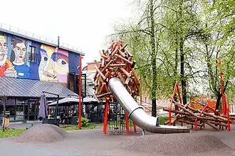 Детская площадка в сквере Свердлова