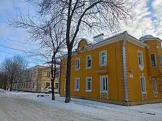 Дома на углу Затонной и Комсомольской улиц, Шлиссельбург. 2025 год