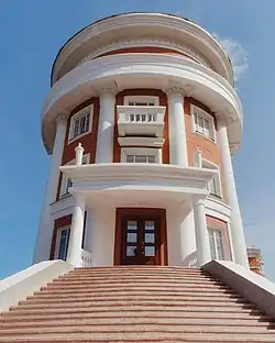 Западный торец Дома Ворошиловских стрелков.