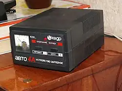 Автоматическое зарядное устройство позволяющее проводить десульфатацию автомобильных аккумуляторных батарей