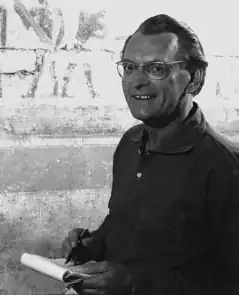 Збинек Жаба за работой в гробнице вельможи Пташепсеса