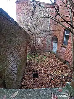 Внутренний дворик здания суда Кройцбурга. Славское, ноябрь 2023