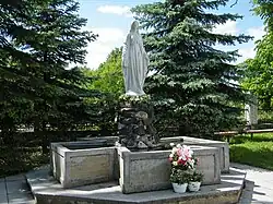 Статуя Девы Марии