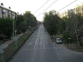 Вид на проезжую часть просп. Ибрагимова с эстакады просп. Ямашева