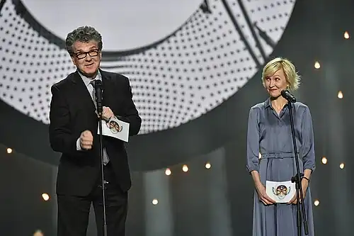 Награждающие Игорь Костолевский и Ингеборга Дапкунайте