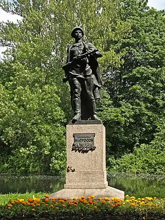 Памятник А. М. Матросову. 1951 г.,ск. Л. Ю. Эйдлин,арх. В. Д. Кирхоглани