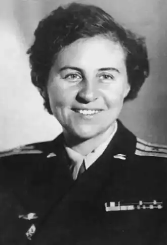 1955 г. В день присвоения звания инженер-полковник маршалом Г. К. Жуковым.