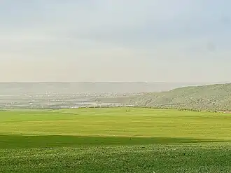 Близ Майртупа. На заднем плане Бачи-Юрт.