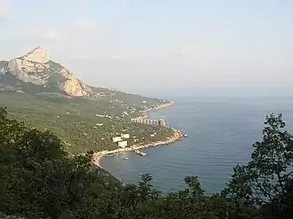 Массовая застройка в Ласпи. Вид с горы