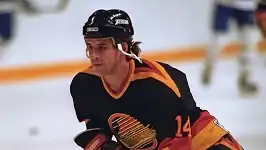 Мо Лемэй в матче «Торонто Мейпл Лифс»-«Ванкувер Кэнакс», ноябрь 1986 года