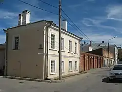 1-я Нижняя улица, слева дом 9