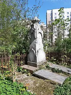 Обелиск на могиле Федоровича