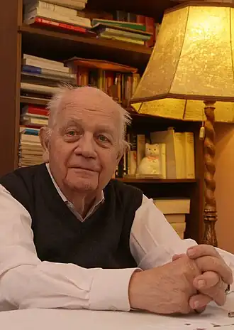 В своём рабочем кабинете  (8 января 2011 года)