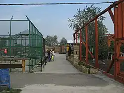 На территории зоопарка (сентябрь 2015 года)