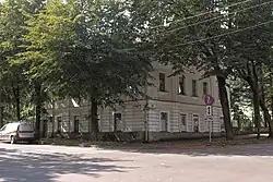 Здание киномузея на углу Рогатицы и Михайловой улицы