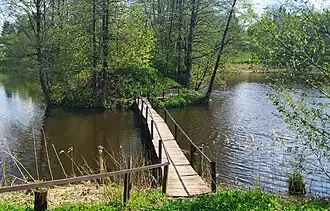 Мост через озеро