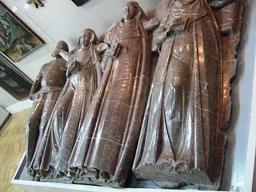 Надгробие Павла Сапеги и его жён