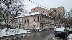 Новоконюшенный переулок у дома 9, строение 2