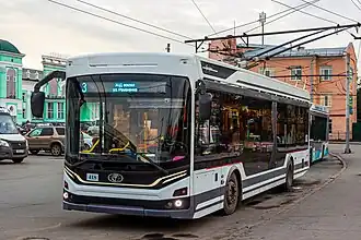 ПКТС-6281 «Адмирал» около железнодорожного вокзала