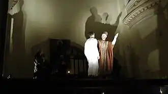 «Блудный сын» Б. Бриттена в постановке Ф. Уэйк-Уокера в «Mahogany Opera»