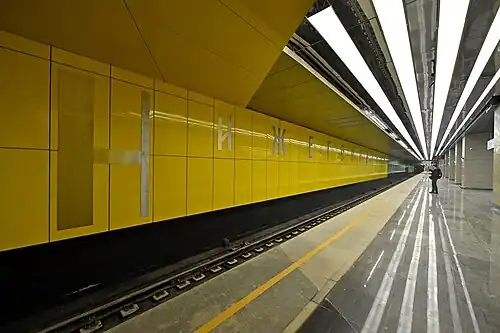 Путевая стена со стороны крайнего пути БКЛ