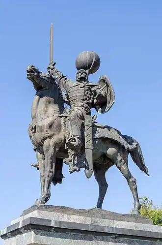 Памятник в Новгороде-Северском